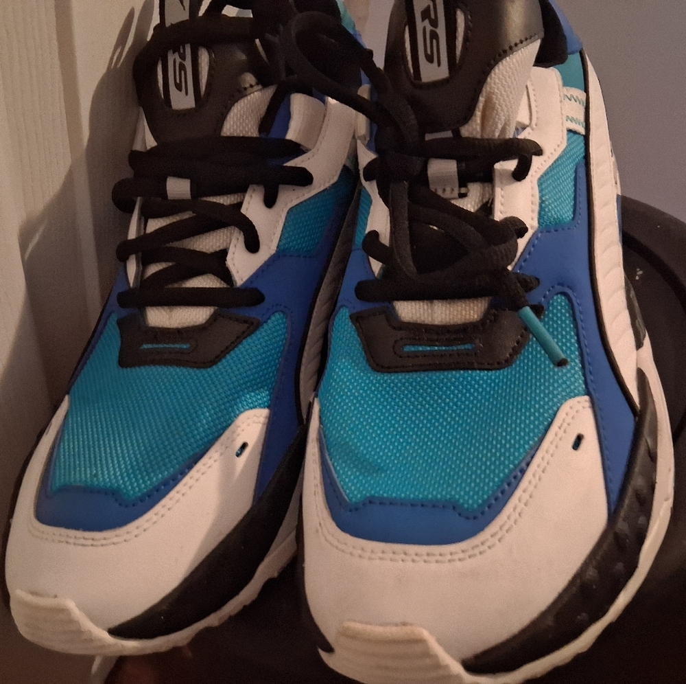 Puma Sneakers - Picture 2 of 6